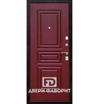Дверь железная в квартиру с тремя петлями