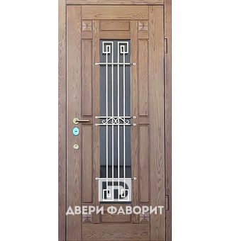 стальная дверь для загородного дома со стеклом и ковкой