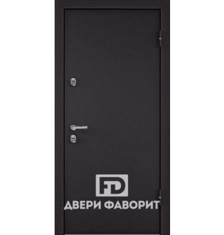 Дверь уличная с отделкой цинкогрунт