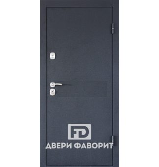Дверь для улицы с цинкогрунтом