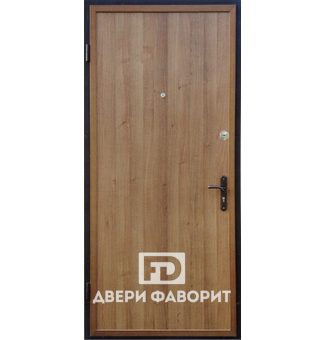 Стальная недорогая дверь (ламинат)